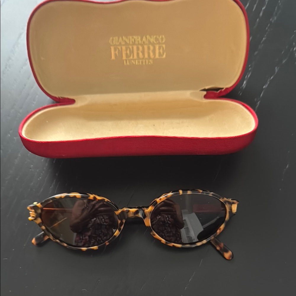 Gianfranco Ferre Brown Tortoiseshell Sunglasses VINTAGE